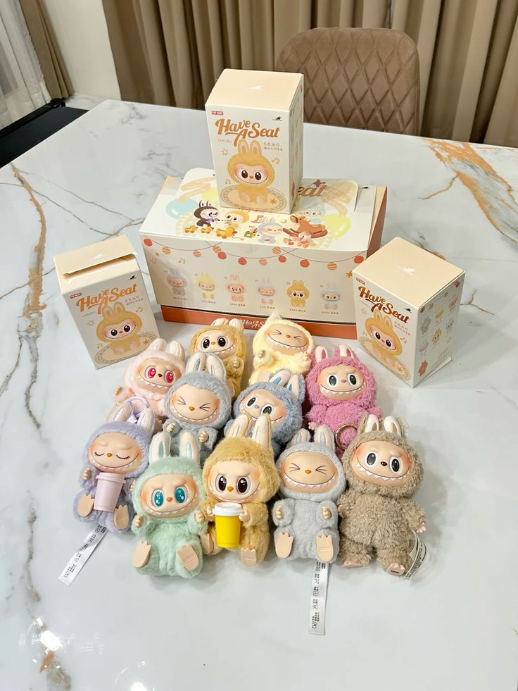 LABUBU HAVE A SEAT Boîte Mystère Édition Limitée